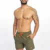 Alpha Industries Herren Badeshorts Basic In Olive -Modisches Herrenbekleidungs Geschäft alpha industries badeshorts olive 605945