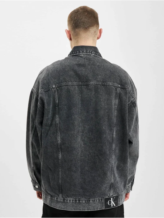 Herren Jeansjacken Extreme Oversize Dad in grau Calvin Klein Herren Jeansjacken Extreme Oversize Dad In Grau -Modisches Herrenbekleidungs Geschäft calvin klein jeansjacken grau 972981 1