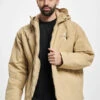 Calvin Klein Herren Übergangsjacke Archival Monologo Windbreaker In Beige 1 Calvin Klein Herren Übergangsjacke Archival Monologo Windbreaker In Beige -Modisches Herrenbekleidungs Geschäft calvin klein uebergangsjacke beige 973034