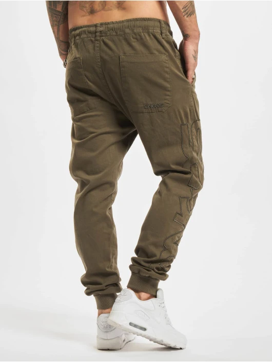 Herren Cargohose Classic in olive Herren Cargohose Classic In Olive -Modisches Herrenbekleidungs Geschäft dangerous dngrs cargohose olive 805776 1