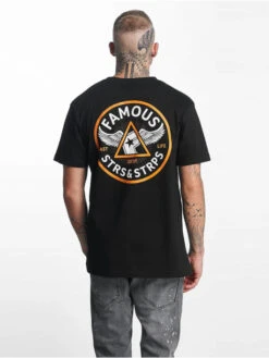 Herren T-Shirt Pit Stop In Schwarz -Modisches Herrenbekleidungs Geschäft famous stars and straps t shirt schwarz 420883 1