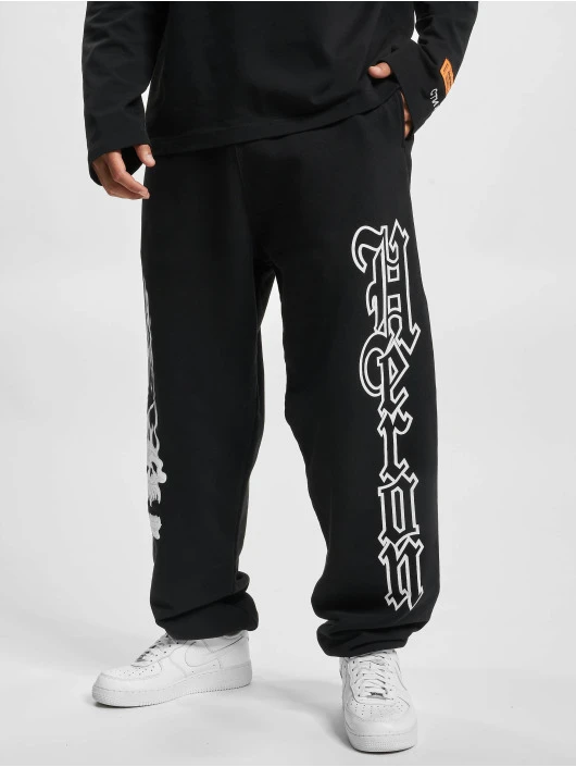 Herren Jogginghose Flaming Skull in schwarz Herren Jogginghose Flaming Skull In Schwarz -Modisches Herrenbekleidungs Geschäft heron preston jogginghose schwarz 954764