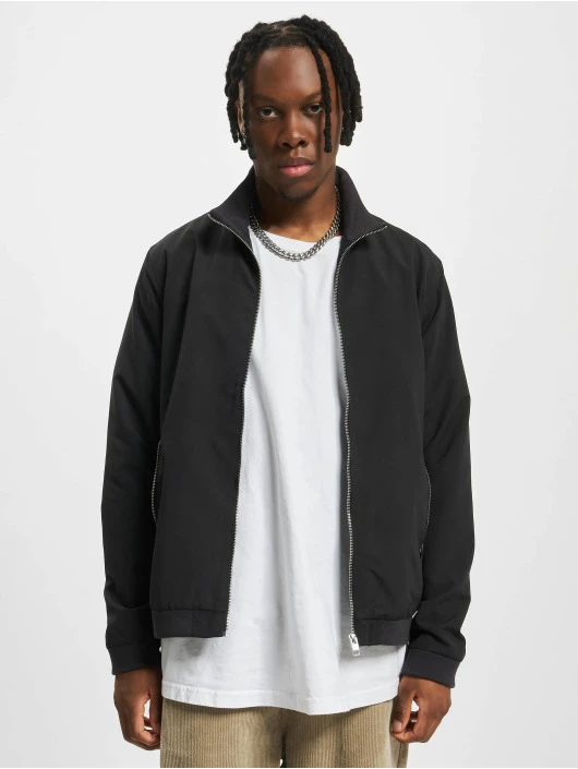 Herren Bomberjacke Rush Harrington in schwarz Jack & Jones Herren Bomberjacke Rush Harrington In Schwarz -Modisches Herrenbekleidungs Geschäft jack jones bomberjacke schwarz 928895