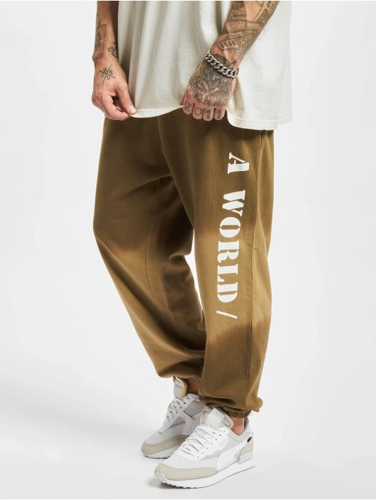 Herren Jogginghose Jjiaworld Tiedye in braun Jack & Jones Herren Jogginghose Jjiaworld Tiedye In Braun -Modisches Herrenbekleidungs Geschäft jack jones jogginghose braun 846006