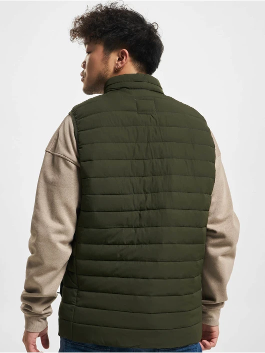 Herren Weste Recycle in grün Jack & Jones Herren Weste Recycle In Grün -Modisches Herrenbekleidungs Geschäft jack jones weste gruen 944221 1