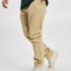 Lyle & Scott Herren Chino Straight Fit In Beige -Modisches Herrenbekleidungs Geschäft lyle scott chino beige 954684
