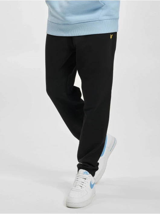 Herren Chino Straight Fit in schwarz Lyle & Scott Herren Chino Straight Fit In Schwarz -Modisches Herrenbekleidungs Geschäft lyle scott chino schwarz 954690