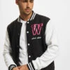 Mister Tee Herren College Jacke Wonderful College In Schwarz 1 Mister Tee Herren College Jacke Wonderful College In Schwarz -Modisches Herrenbekleidungs Geschäft mister tee college jacke schwarz 898558