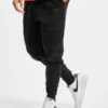 Nike Herren Jogginghose Tech Fleece In Schwarz -Modisches Herrenbekleidungs Geschäft nike jogginghose schwarz 876066