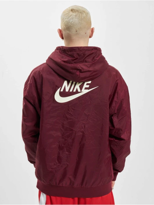 Herren Übergangsjacke NSW Circa in rot Nike Herren Übergangsjacke NSW Circa In Rot -Modisches Herrenbekleidungs Geschäft nike uebergangsjacke rot 977977 1