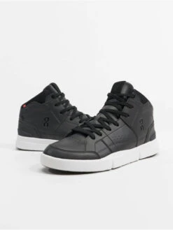On Running Herren Sneaker The Roger In Grau