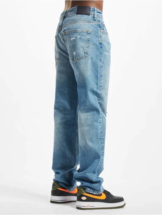 Herren Loose Fit Jeans Edge Light Loose Fit in grau Only & Sons Herren Loose Fit Jeans Edge Light Loose Fit In Grau -Modisches Herrenbekleidungs Geschäft only sons loose fit jeans grau 922601 1