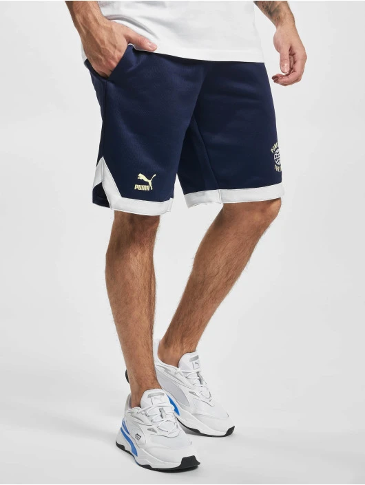 Herren Shorts Team 8` PT in grün Puma Herren Shorts Team 8` PT In Grün -Modisches Herrenbekleidungs Geschäft puma shorts gruen 890830