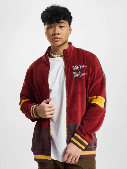 Herren Übergangsjacke Tye Velour in rot Puma Herren Übergangsjacke Tye Velour In Rot -Modisches Herrenbekleidungs Geschäft puma uebergangsjacke rot 982041