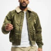 Sean John Herren Winterjacke Script Logo Pilot In Olive -Modisches Herrenbekleidungs Geschäft sean john winterjacke olive 854953