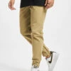 Southpole Herren Chino Script Twill Chino In Beige 1 Southpole Herren Chino Script Twill Chino In Beige -Modisches Herrenbekleidungs Geschäft southpole chino beige 894386