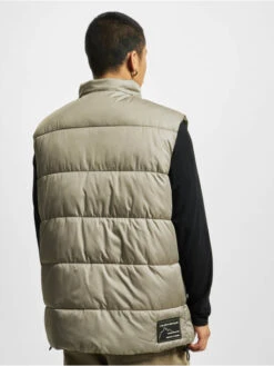 SUBLEVEL Herren Weste HAKA In Olive -Modisches Herrenbekleidungs Geschäft sublevel weste olive 945224 1