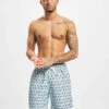 URBAN CLASSICS Herren Badeshorts Melon In Blau -Modisches Herrenbekleidungs Geschäft urban classics badeshorts blau 750572