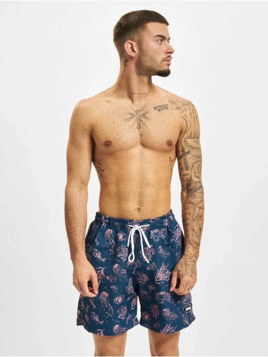 Herren Badeshorts Pattern in bunt URBAN CLASSICS Herren Badeshorts Pattern In Bunt -Modisches Herrenbekleidungs Geschäft urban classics badeshorts bunt 903994