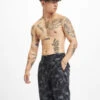 URBAN CLASSICS Herren Badeshorts Board Swim In Camouflage 2 URBAN CLASSICS Herren Badeshorts Board Swim In Camouflage -Modisches Herrenbekleidungs Geschäft urban classics badeshorts camouflage 750542