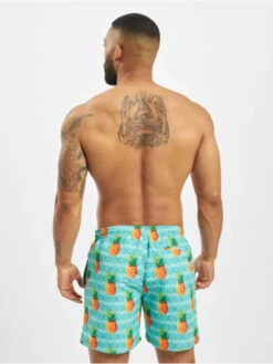 URBAN CLASSICS Herren Badeshorts Pattern In Grün -Modisches Herrenbekleidungs Geschäft urban classics badeshorts gruen 751730 1