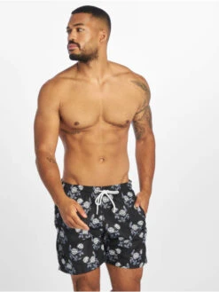 URBAN CLASSICS Herren Badeshorts Pattern Swim In Schwarz -Modisches Herrenbekleidungs Geschäft urban classics badeshorts schwarz 665421 1
