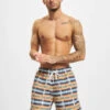 URBAN CLASSICS Herren Badeshorts Inka In Weiß -Modisches Herrenbekleidungs Geschäft urban classics badeshorts weiss 750585