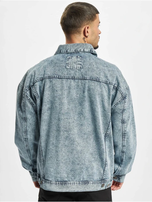 Herren Jeansjacken Oversized Denim in blau URBAN CLASSICS Herren Jeansjacken Oversized Denim In Blau -Modisches Herrenbekleidungs Geschäft urban classics jeansjacken blau 856103 1