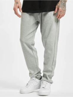 URBAN CLASSICS Herren Jogginghose Formula Cropped Peached Interlock In Grau