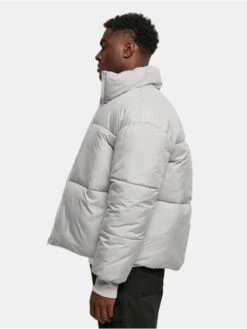 URBAN CLASSICS Herren Puffer Jacket Short Big In Grau 3 URBAN CLASSICS Herren Puffer Jacket Short Big In Grau -Modisches Herrenbekleidungs Geschäft urban classics puffer jacket grau 919263 1