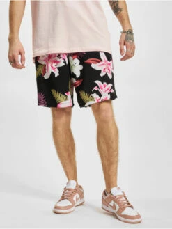 URBAN CLASSICS Herren Shorts Viscose Aop Resort In Schwarz