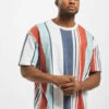 URBAN CLASSICS Herren T-Shirt Heavy Oversized Big All Over Print Stripe In Rot 2 URBAN CLASSICS Herren T-Shirt Heavy Oversized Big All Over Print Stripe In Rot -Modisches Herrenbekleidungs Geschäft urban classics t shirt rot 751782