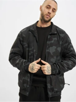 URBAN CLASSICS Herren Übergangsjacke Track In Camouflage