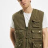 URBAN CLASSICS Herren Weste Worker In Olive -Modisches Herrenbekleidungs Geschäft urban classics weste olive 800043