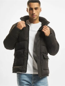 URBAN CLASSICS Herren Winterjacke Short In Schwarz