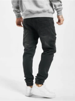 Herren Antifit Noah Cuffed Sunfaded Antifit In Schwarz -Modisches Herrenbekleidungs Geschäft vsct clubwear antifit schwarz 781396 1